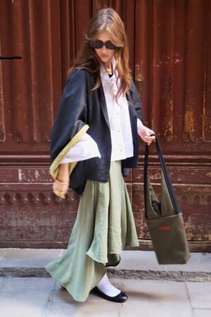 Capa Corta Teresa | Tejano Negro y Forro de algodón caliente